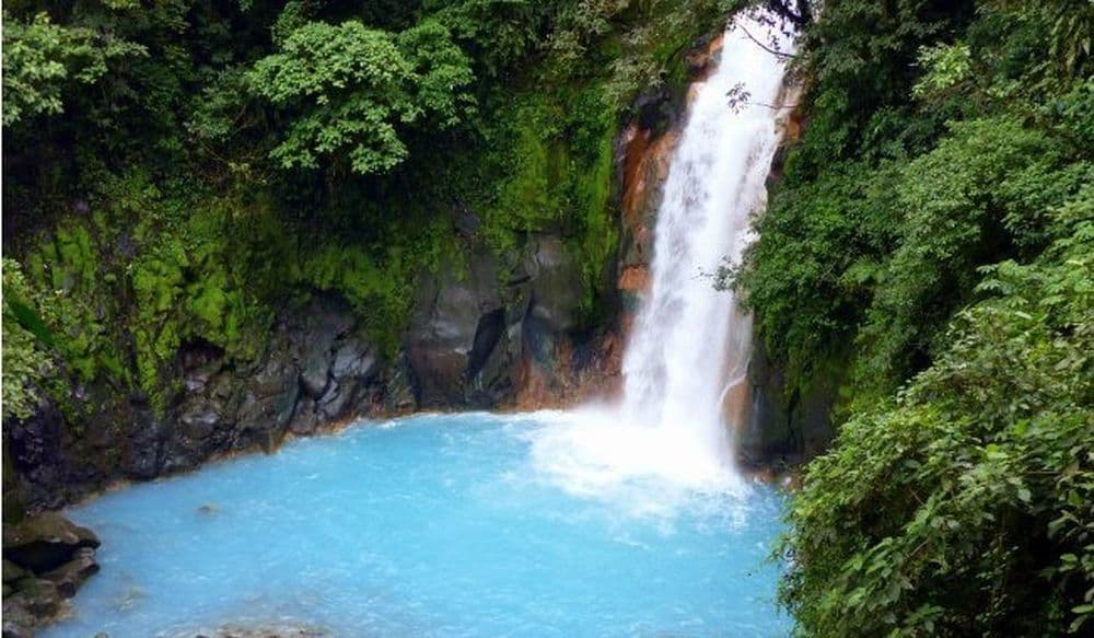Rio-Celeste-entero