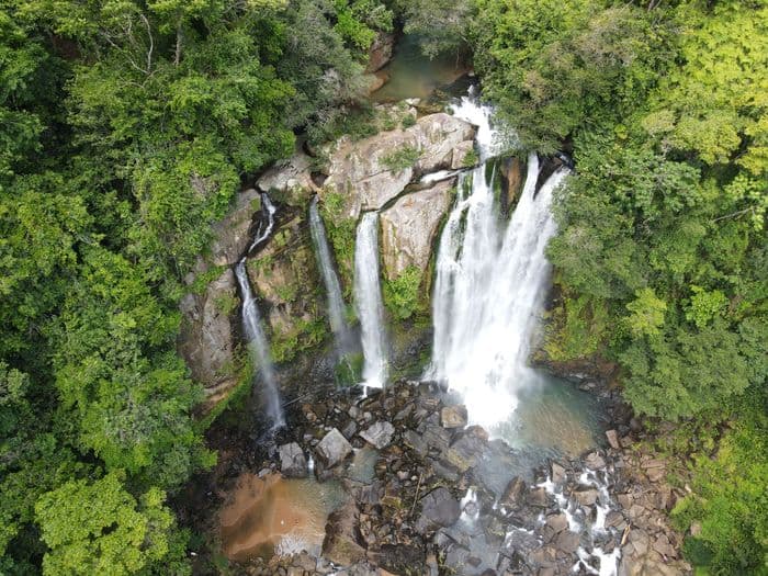 Nauyaca Waterfall